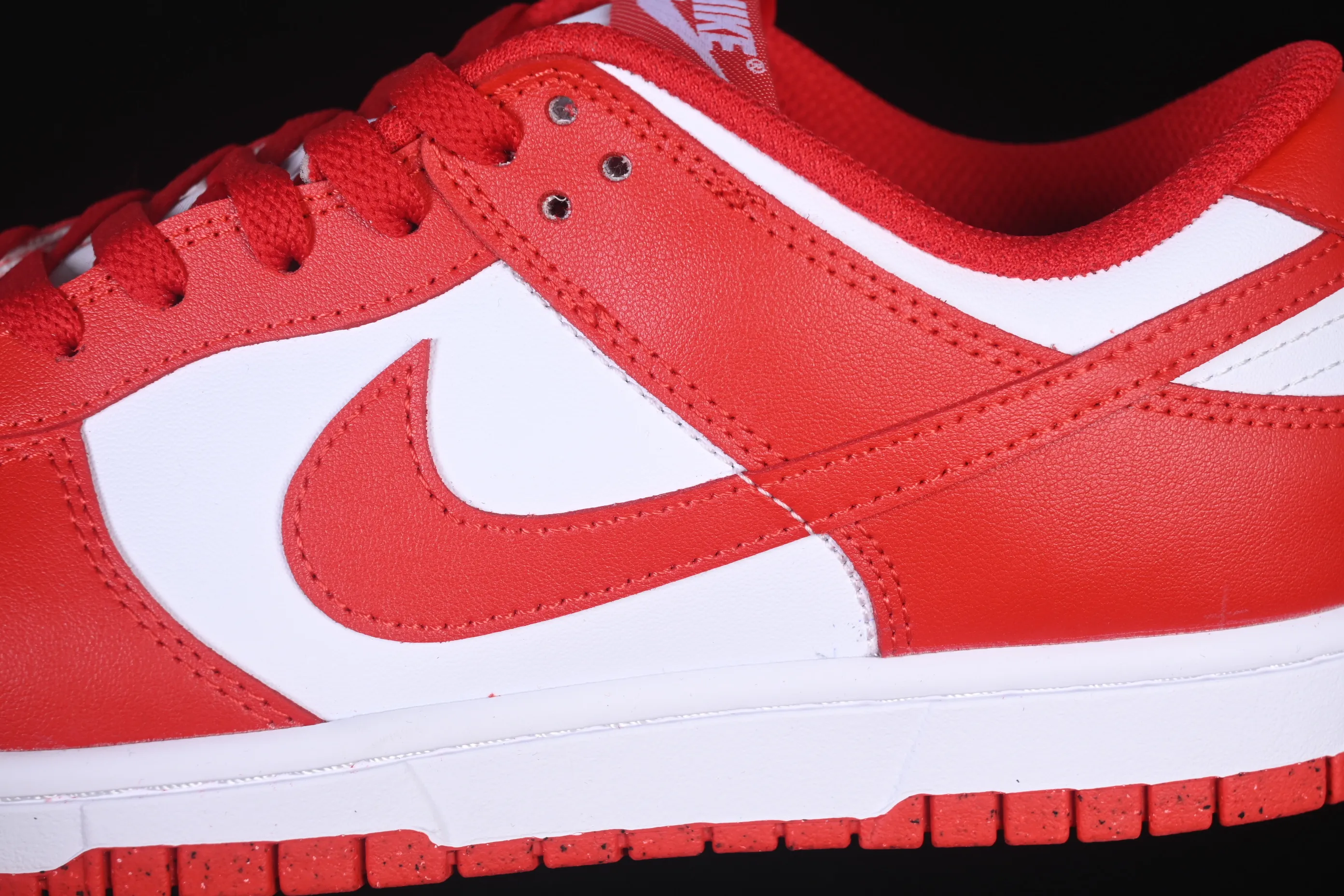 All categories Nk SB Dunk series Nk SB Dunk Low low-top sneakers Nike SB Dunk Low white red low-top casual sneakers DD1873-116